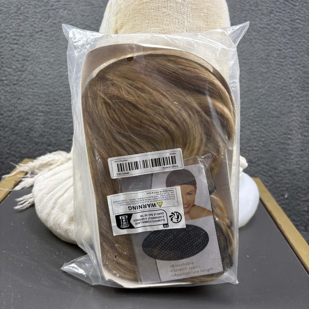 Kovi Golden Blonde Short Layered Pixie Cut Synthetic Wig Size 21.5-22.5 Average‎